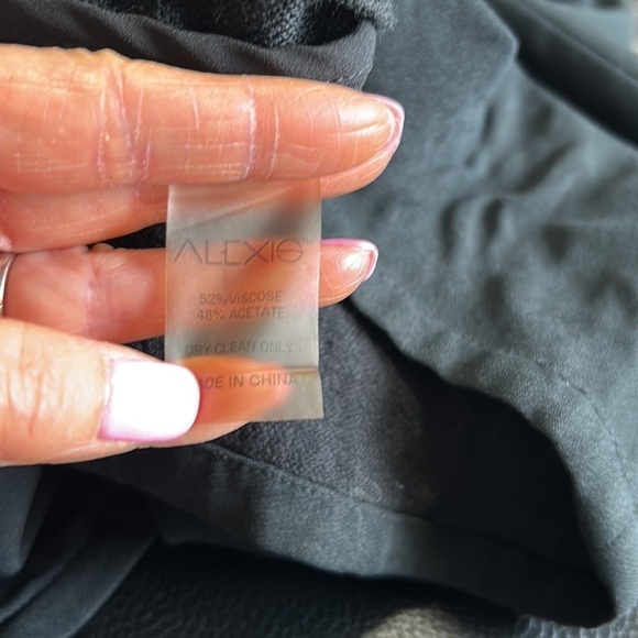 ALEXIS Black Wide Leg Culottes Crop Pant Pockets Heavyweight Designer Sz M - Picture 13 of 13